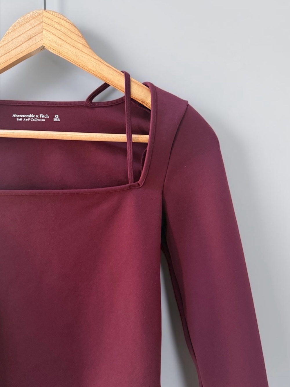 Abercrombie Women’s Square-Neck Long Sleeve Crop Top - Burgundy - Picture 5 of 6